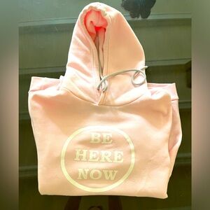 New without tag SunLife pullover Hoodie Be Here Now size L